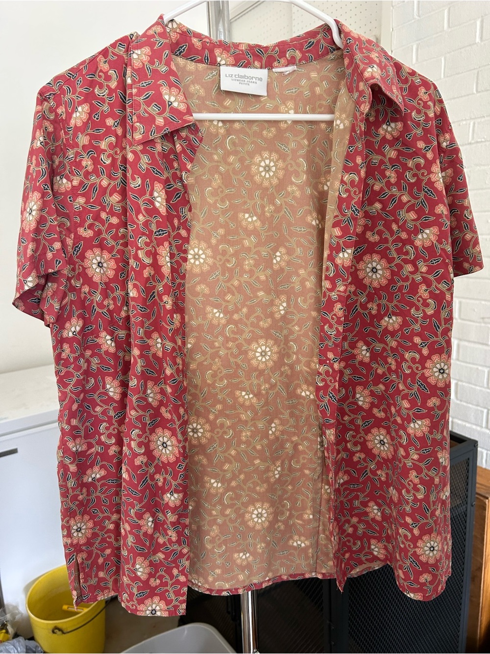 Vintage Liz Claiborne Red Floral Short-Sleeve Buttondown